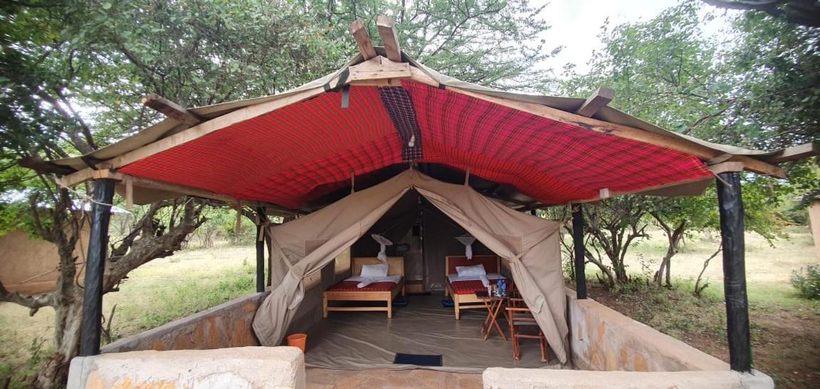 Leruk Maasai Mara Camp Hotell Sekenani Eksteriør bilde